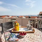 Apartment Linea
